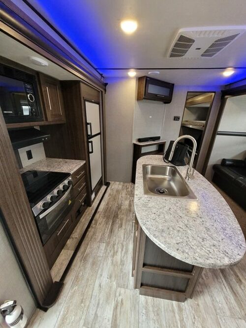 2020 ZINGER ZR331BH Site #139 Pinehurst Resort - Leisure Time RV Dealership